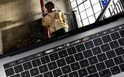 Touch Bar De Apple Rip Los Macbook Pro Del