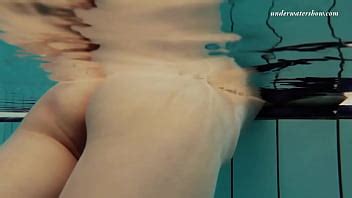 Underwater Pure Hot Erotics With Markova XVIDEOS