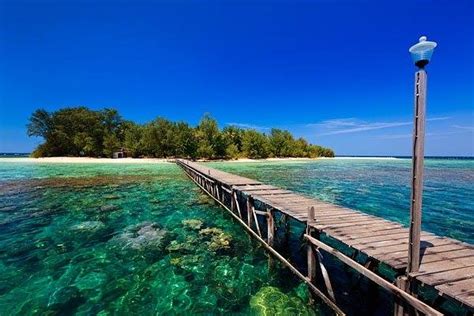 Taman Nasional Karimunjawa Sejuta Keindahan Pantai Dan Laut