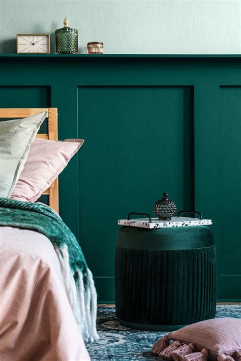 emerald green paint color  comprehensive guide hmfkkn