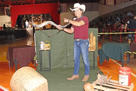 Bianca Yasmin Eleita A Rainha Do Rodeio De Cravinhos