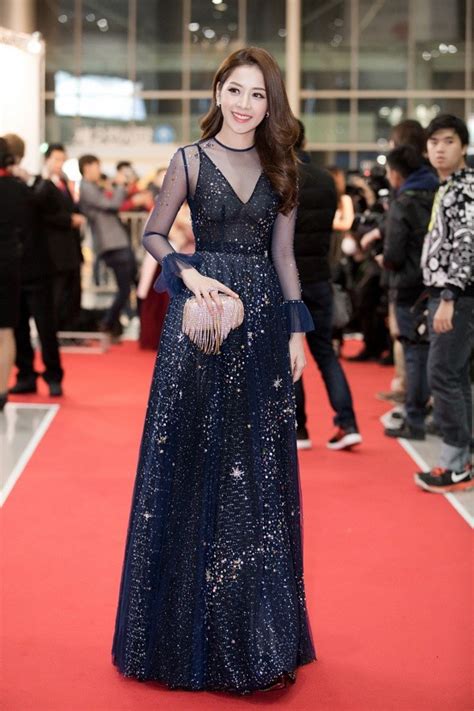 Nếu không sexy hóa có lẽ Chi Pu sẽ mãi chỉ là cô hot girl xì tin chứ đâu thể lột xác thành