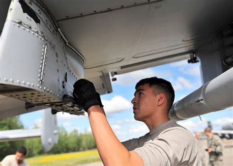 Osan Maintainers Keep A 10s Flying High Eielson Air Force Base Display