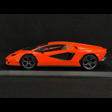 Lamborghini Countach Lpi Orange Maisto O