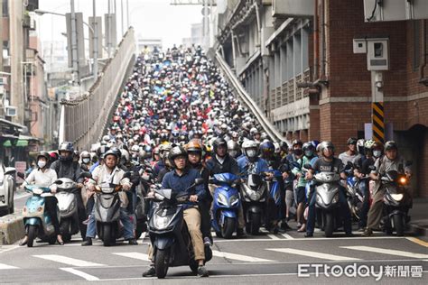 919萬輛汽機車欠汽燃費 年底前不補繳「最重罰3千、強制執行」 Ettoday生活新聞 Ettoday新聞雲