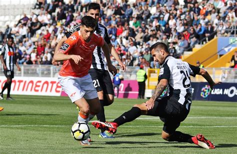 Portimonense Ganha Ao Moreirense Ap S Ter Estado A Perder Por Tr S Golos