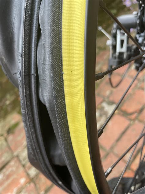 Why so hard to “de-bead”? : r/bikewrench