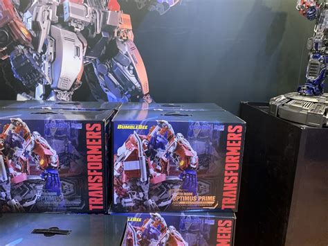 Yolopark Bumblebee Movie Earth Mode Optimus Prime PLAMO Model Kit