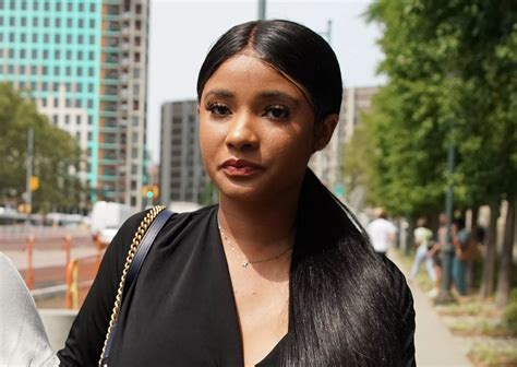 R. Kelly: Sie ist eines seiner Missbrauchsopfer: Verlobte forderte