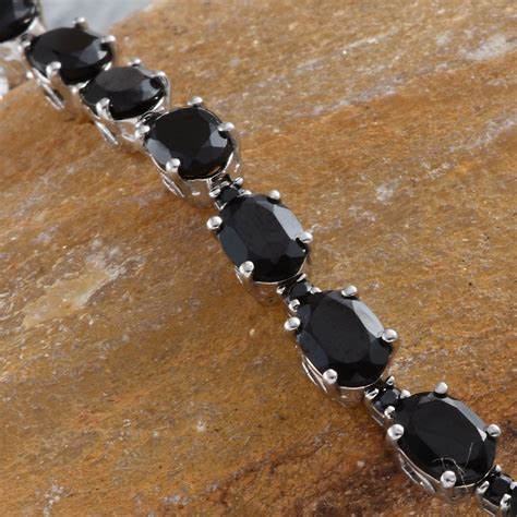 Thai Black Spinel Ovl Bracelet In Platinum Overlay Sterling Silver