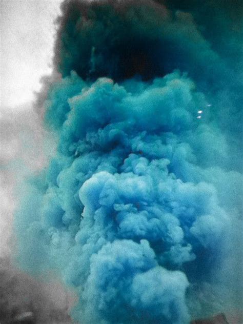 As 25 melhores ideias de Blue smoke bomb no Pinterest | Fotos antigas, Fotos do Último Ano e ...