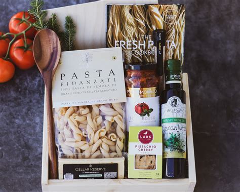 Personalized Italian Pasta Gift Basket, Housewarming Gift Box With Your ...