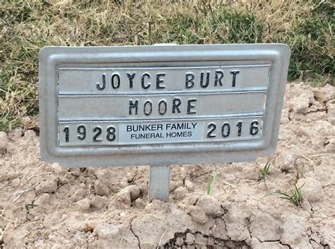 Joyce Burt Moore 1928 2016 Homenaje De Find A Grave