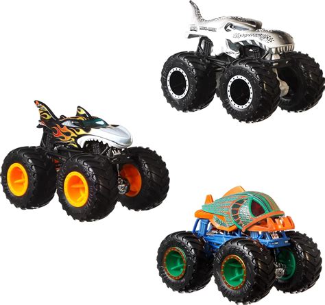 Hot Wheels Coffret de 3 Véhicules Monster Trucks Échelle 1 64 Shark Wreak Piran Ahh Et Mega