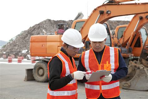 Devenir Aide Conducteur de Travaux Métier Études Salaire Educatel