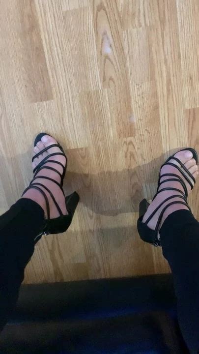 Cumming With My Sexy Strappy Black Heels Gay Porn Feat NikiheelCD XHamster
