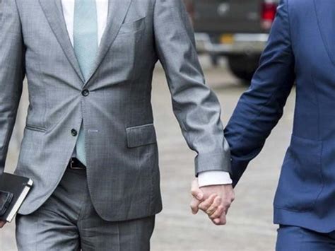 Bud Sex La Nueva Moda De Los Hombres Heterosexuales De Tener Sexo Entre Ellos Por Placer Mia FM
