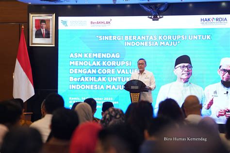 Foto Zulhas Hadiri Peringatan Hari Antikorupsi Sedunia Di Lingkungan