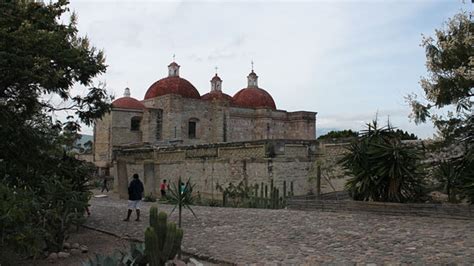 Relembre A Descoberta Da Entrada Para O Submundo Sob Igreja No México