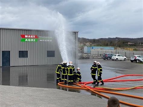 Les Pompiers Chez MARY AGRI YouTube