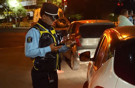 Pico Y Placa En Medell N Y Valle De Aburr Martes De Noviembre