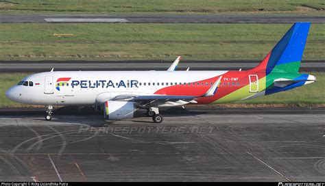 PK PWF Pelita Air Service Airbus A320 214 WL Photo By Ricky