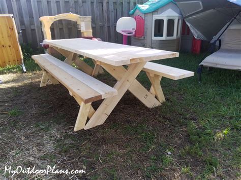 DIY Picnic Table with Detached Benches | MyOutdoorPlans