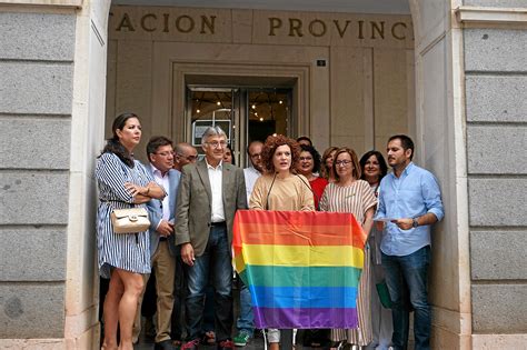 Instituciones Y Colectivos Se Unen Por Los Derechos De Las Personas Lgtbi