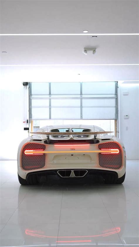 Hermes Bugatti Chiron [Video] | Bugatti, Bugatti chiron, Super cars