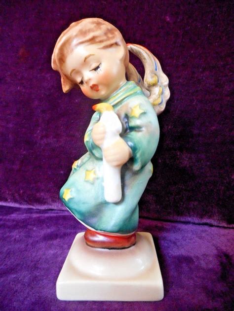 GOEBEL HUMMEL FIGURINE HEAVENLY ANGEL 21 0 TMK 5 MINT CONDITION