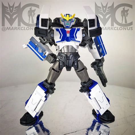 Legacy Evolution Deluxe Strongarm Behind The Scenes Transformers News