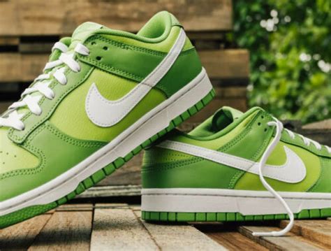 Nike Dunk Low Chlorophyll Vivid Green Dj6188 300