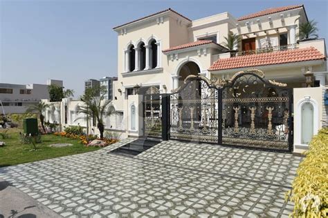 Leads Offer Kanal Brand New Luxury Faisal Rasool Design Bungalow In