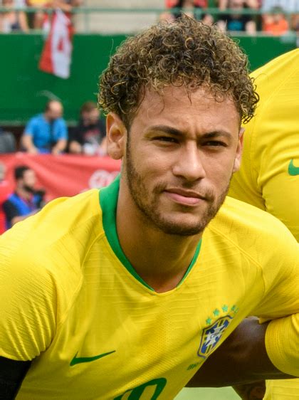 Neymar Biografia Fatos Rápidos Títulos Times E Mais