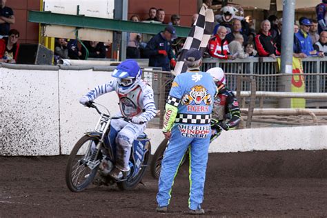 Sheffield Tigers Speedway Official Website: CHAMPIONSHIP RIDERS FINAL - PICTURE SPECIAL