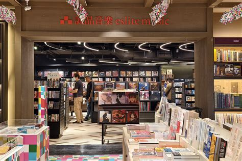 誠品松菸接棒24小時書店登場！百米落地窗書區、mt紙膠帶展、咖啡廳亮點一次看 Zeek玩家誌