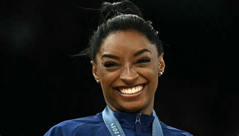 Como Simone Biles se tornou a maior ginasta do mundo história