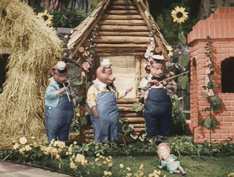 March of the Wooden Soldiers « Brix Picks