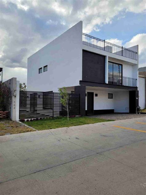 venta Casa en fraccionamiento en Residencial El Molino León 07