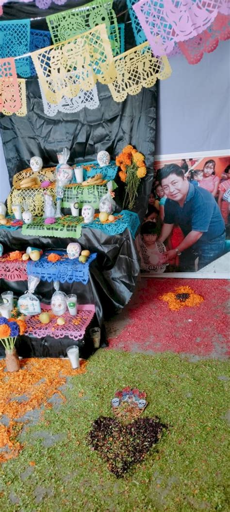 En Guanajuato Recuerdan Con Ofrenda A Manuel Hern Ndez Pasi N