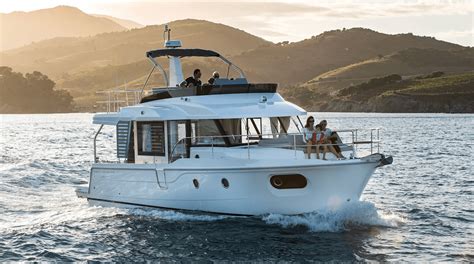 Best Trawler Yacht Brands for Bluewater Adventures