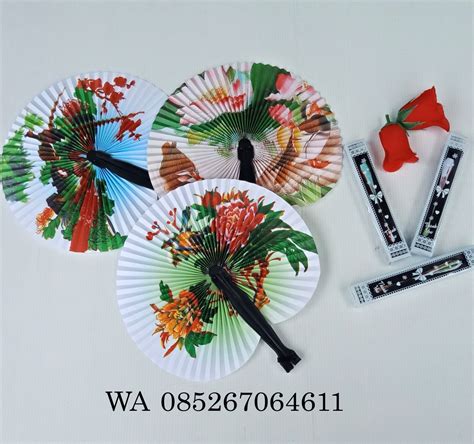 Souvenir Kipas – Toko Souvenir Pernikahan