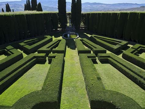 Iris Origo La Foce And Val D Orcia The Patroclus