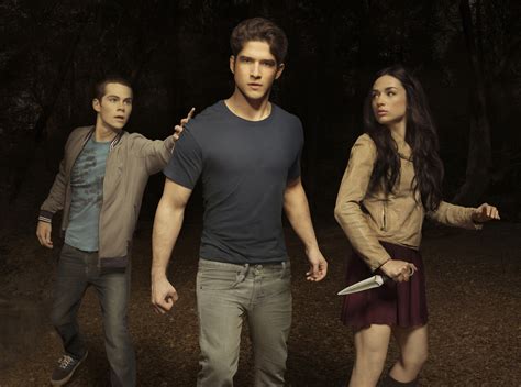 Official hi-res Teen Wolf Season 2 cast photos of Scott, Allison ...