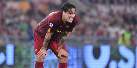 Roma Depositato Alla Uefa Il Ricorso Per La Squalifica Di Zaniolo