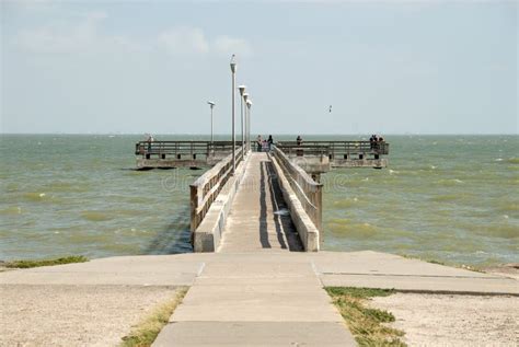 Pier in Corpus Christi, Texas Editorial Photography - Image of america, coast: 18098587