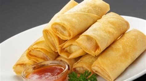 Serupa Tapi Tak Sama Ini Perbedaan Antara Risoles Lumpia Dan Sosis Solo