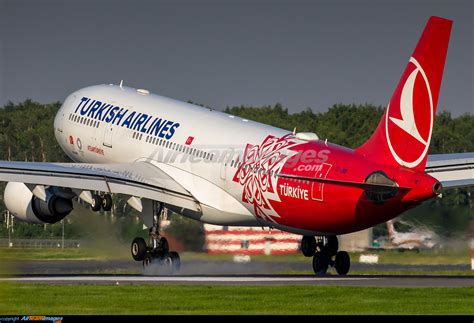 Airbus A330 203 Turkish Airlines TC JNB AirTeamImages