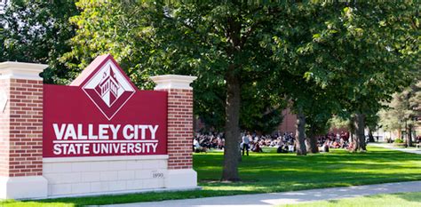 Valley City State University issues mobile credential - CampusIDNews