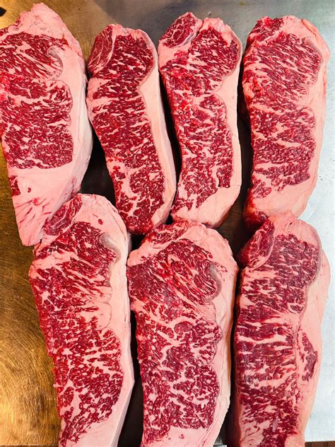 澳洲冰鮮M6 7和牛西冷牛扒Chilled Striploin Wagyu M6 7 Australia The Fat Oyster